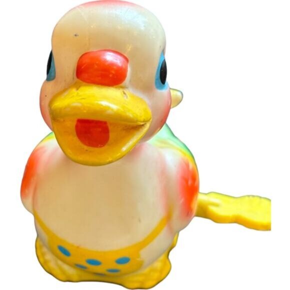 Vintage Celluloid Wind up Duck Toy Mid Century SAITO Waddling Plastic Duck Kitsc - Picture 3 of 12
